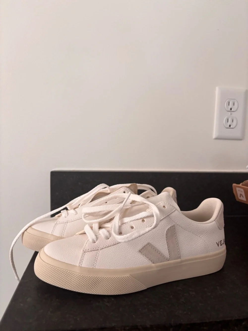 Veja Campo Extra White/ Natural Suede  Sneakers